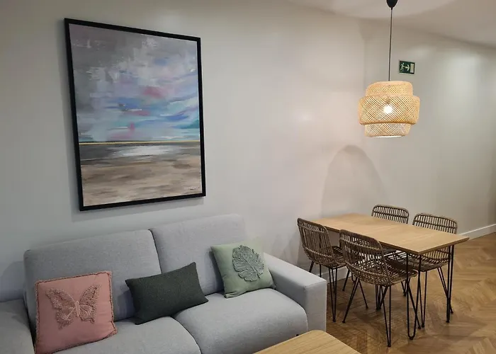 Oikos Turisticos Апартаменты Монестерио